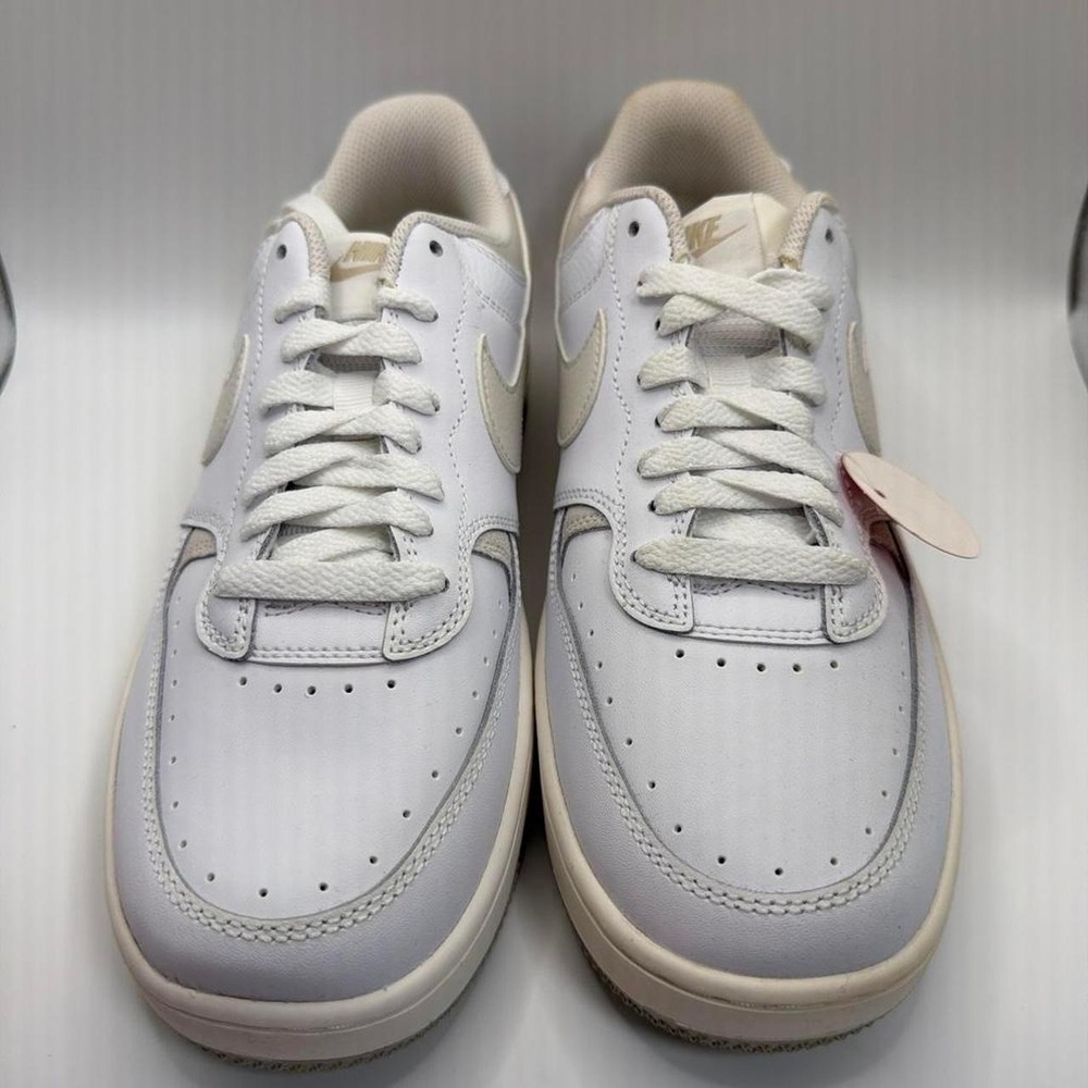 Nike Gamma Force White Cream Sneakers — Women's 8.5